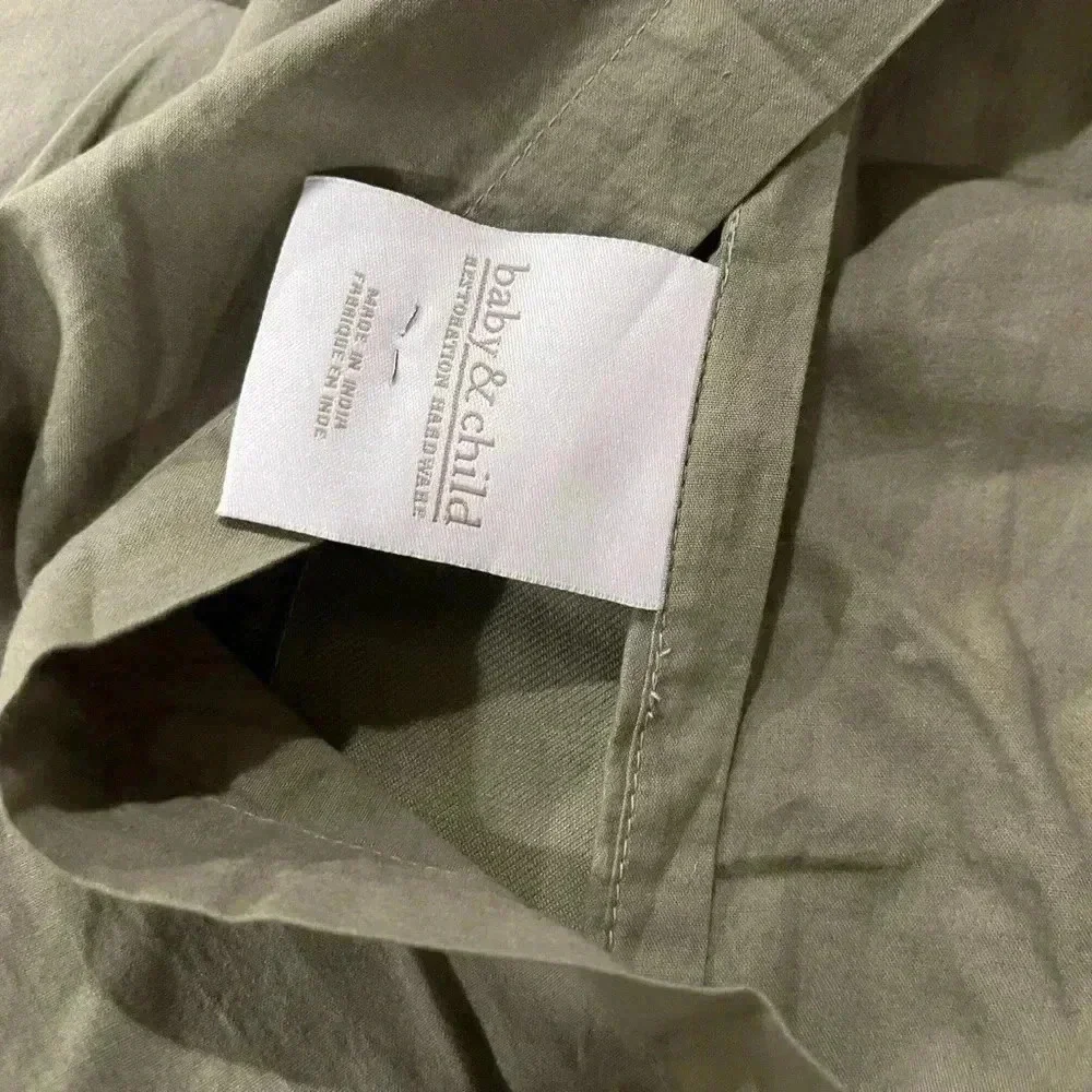 RESTORATION HARDWARE TUMBLE-WASHED TWILL SHAM- NWT- MOSS Color- STANDARD